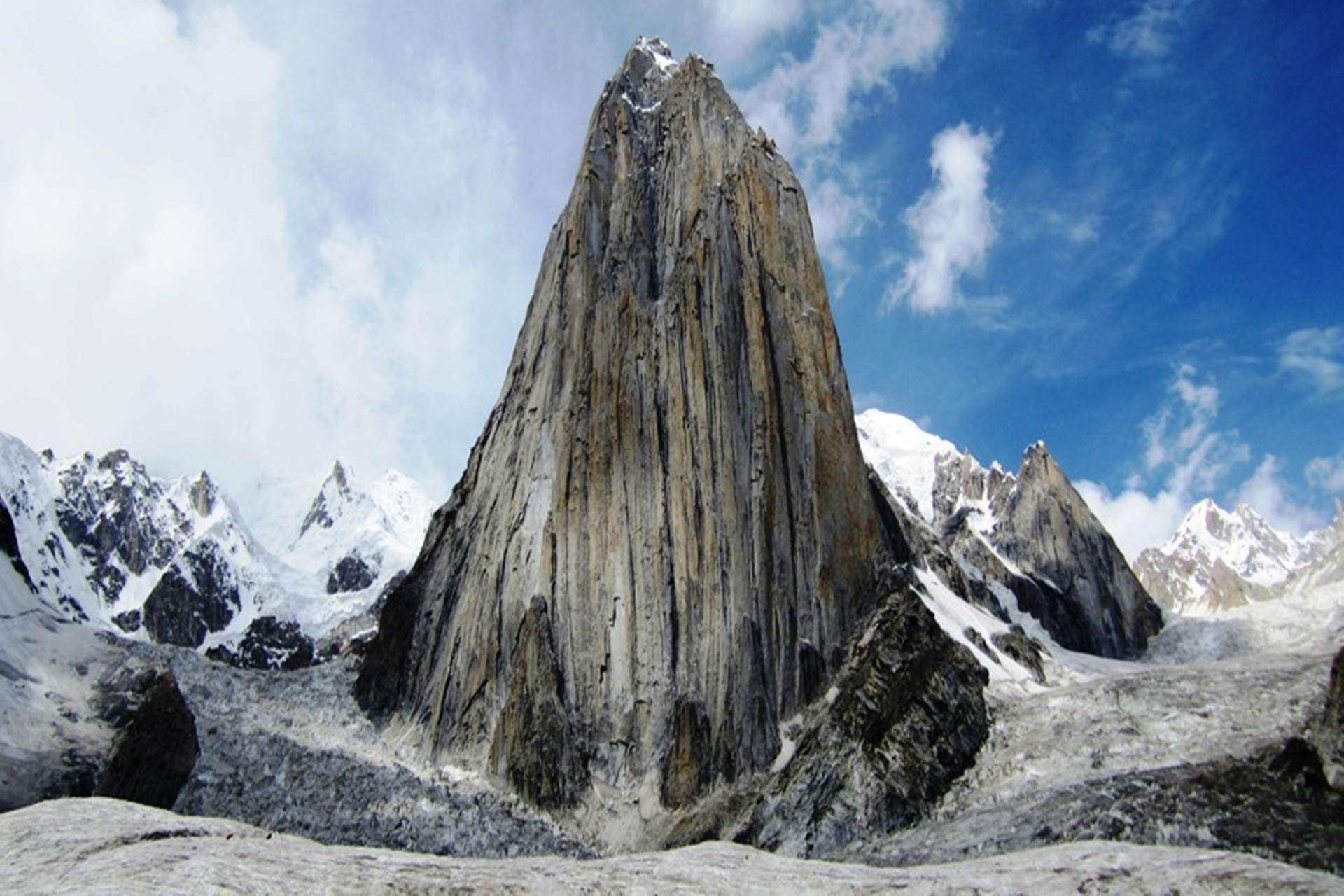 SHIPTON SPIRE