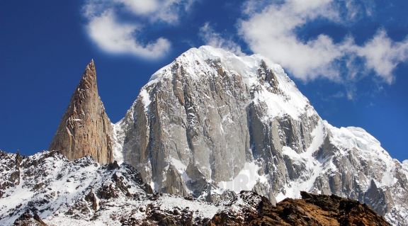 HUNZA PEAK, Mountains and Trekking of Pakistan, Karakorum Himalaya Hindukush Gilgit-Baltistan, Climbing, Expedition and trekking in Karakoram, Interesting places to visit in Pakistan, K2 Broad Peak Nanga Parbat Gasherbrum Trango Spantik K7, Hushe Shigar Hunza Gilgit Baltistan Pakistan, Hotel, Rent a car in Pakistan, Travel Tour Tourism Destination